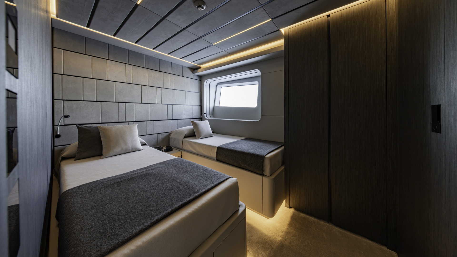 Brabus AB110 Yacht: An image of the crew quarters with twin-bed layout