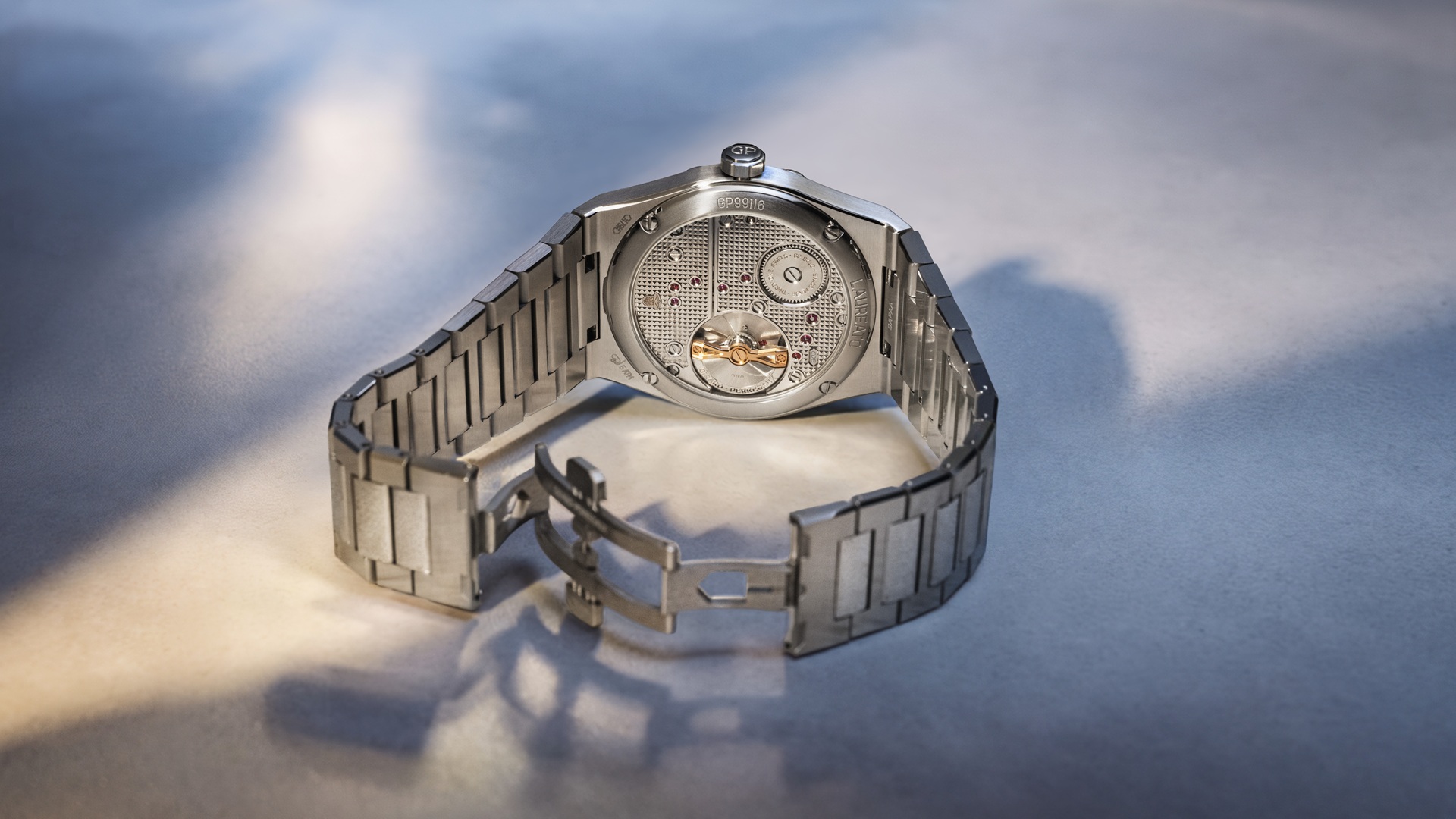 Girard-Perregaux Laureato Fifty Tourbillon Micro-Rotor 39 MM.
