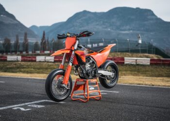 2027 KTM 450 SMR Revealed: Track‑Only Supermoto