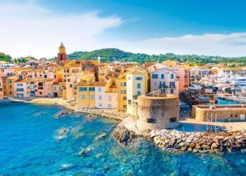 SIX & SIX Private Residences enters St Tropez, France, via a partnership with Saint-Tropez Sundowners, part of BOAT International