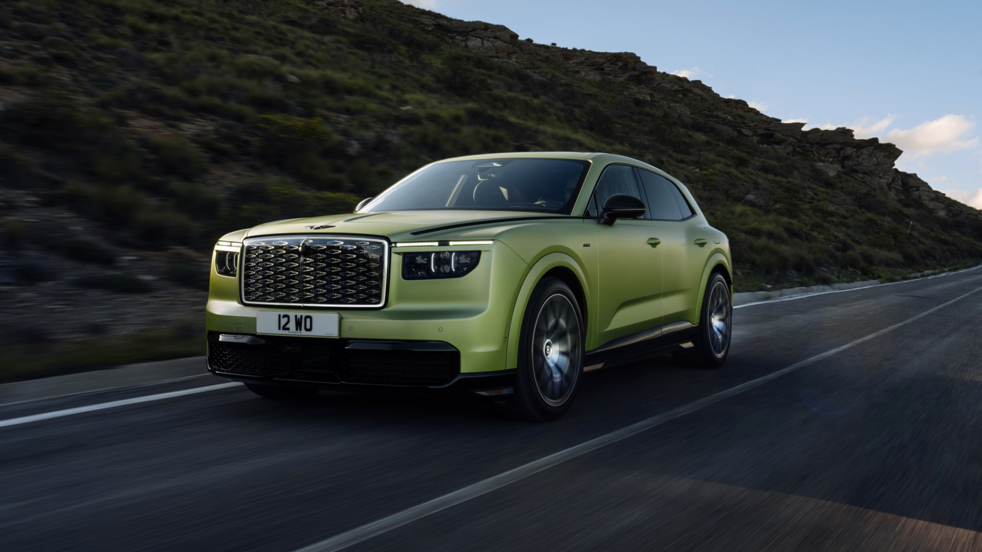 Bentley Torcal Revealed - First Bentley EV
