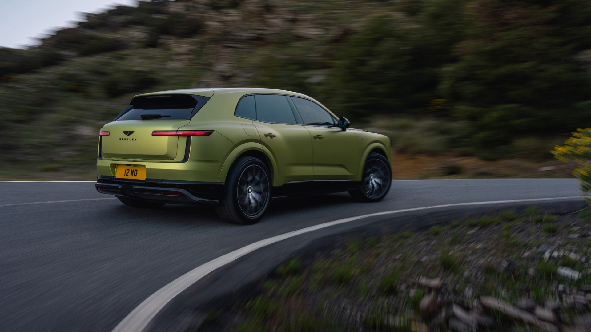 Bentley Torcal Revealed - First Bentley EV