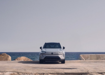 Volvo EX90 Launched in India at ₹1.26 Crore: 456bhp Electric SUV With 625km Range