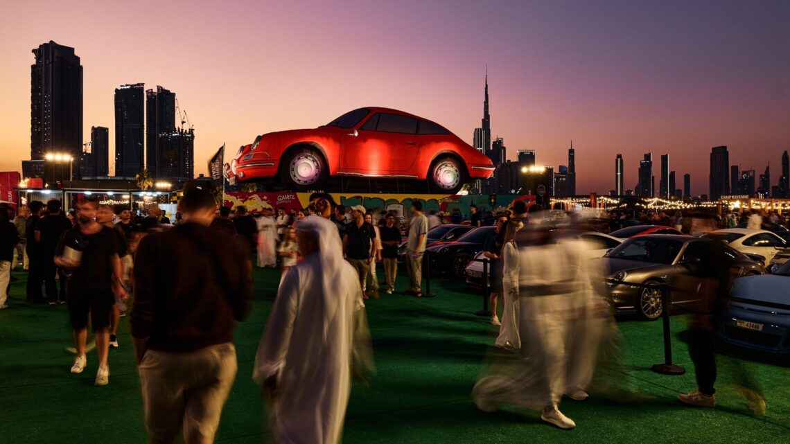 Icons of Porsche 2026: An image of the largest inflatable vehicle, a centrepiece at the Icons of Porsche festival.