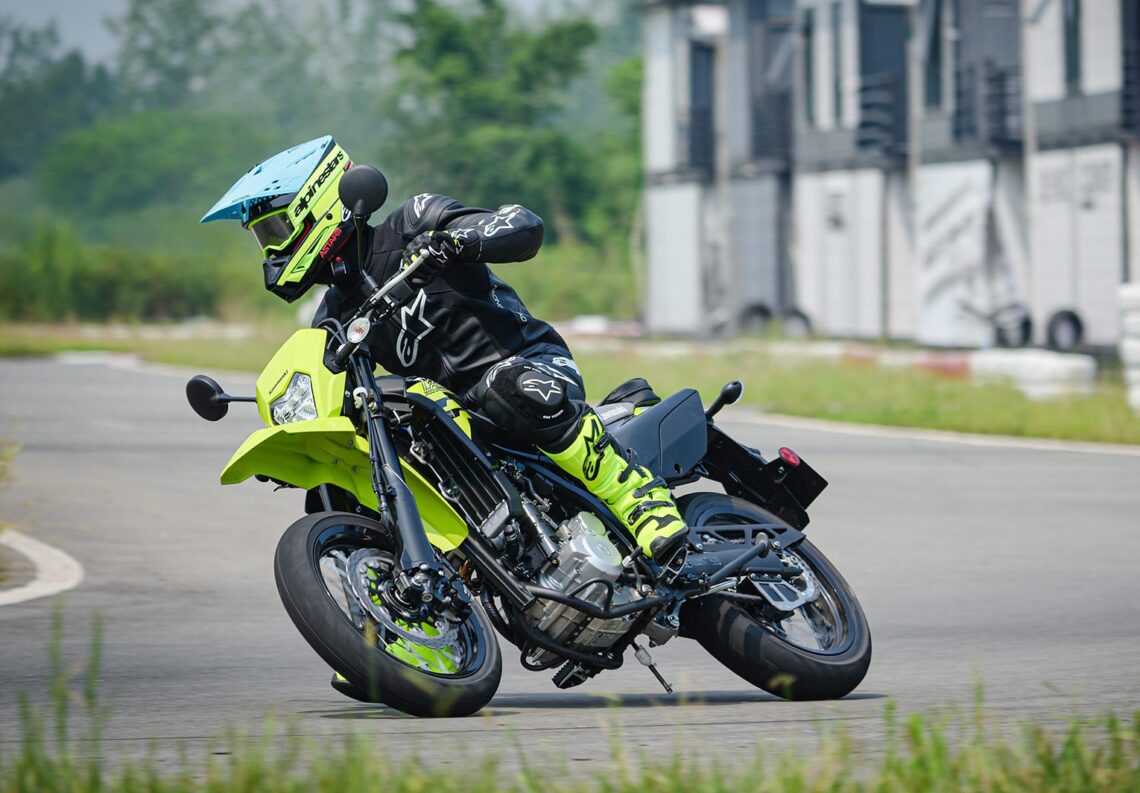 2027 Kawasaki KLX300SM ABS Debuts With Standard ABS and 292cc Supermoto Engine