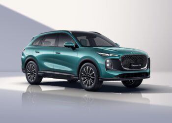 LEPAS Debuts in the UAE with the L8 Hybrid, L8 Petrol and L4 SUVs