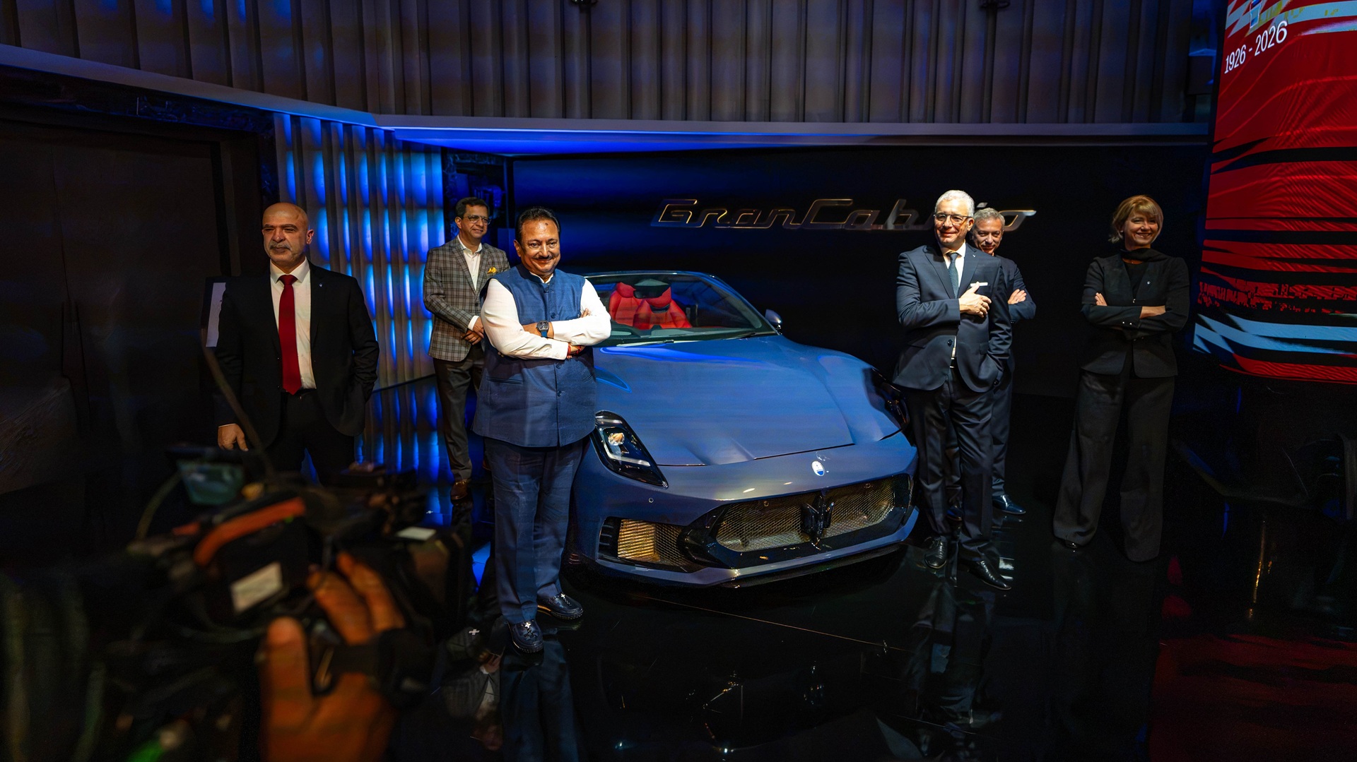 Navnit Maserati - Image of M. Abdalla, A. Tingare, S. Kachalia, S. Ficili, A. Pallard, S. Cerruti with the 2027 Maserati GranCabrio
