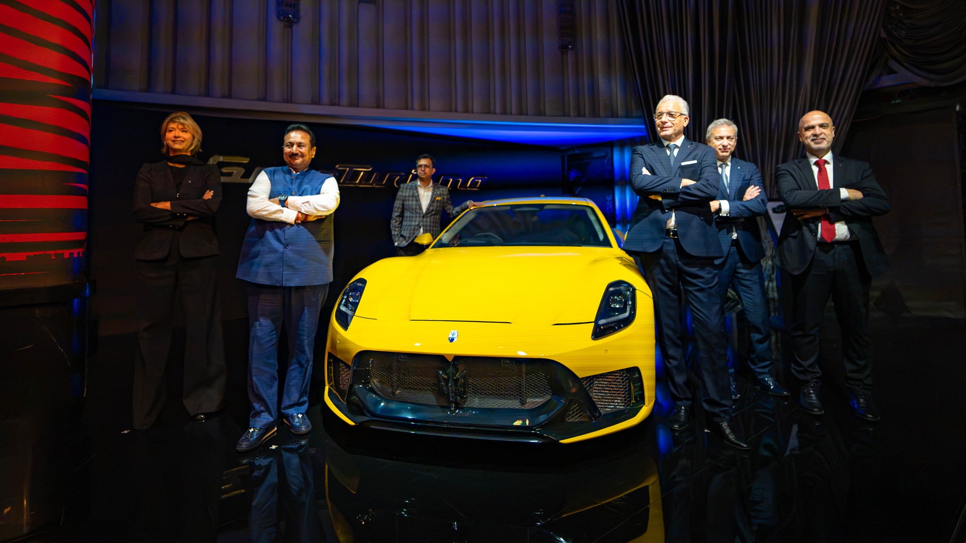 Navnit Maserati - Image of S. Cerruti, S. Kachalia, A. Tingare, S. Ficili, A. Pallard, M. Abdalla with the 2027 Maserati GranTurismo