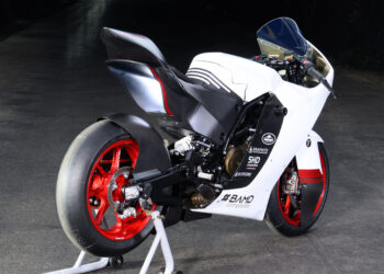 White Motorcycle Concepts Mono RR Demonstrates Aerodynamic Technology for More Efficient Motorcycles