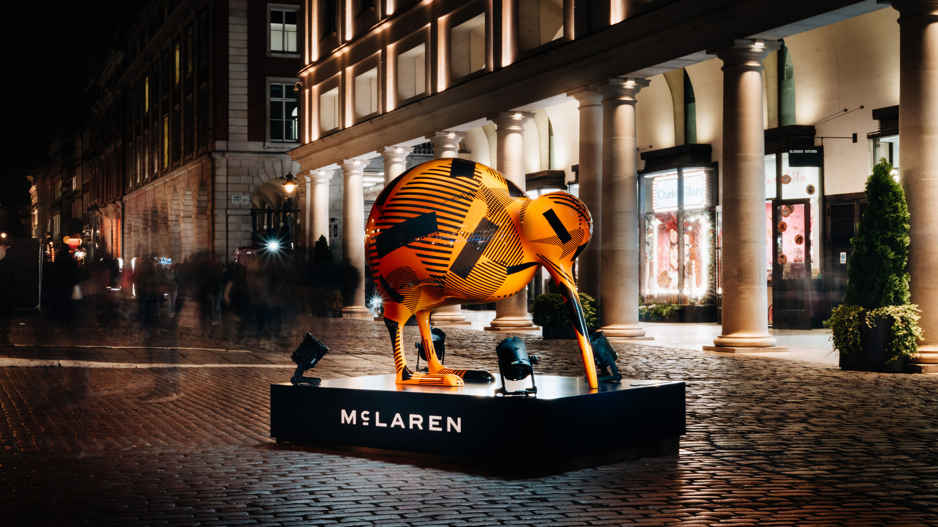 McL 820: New McLaren Supercar Announced